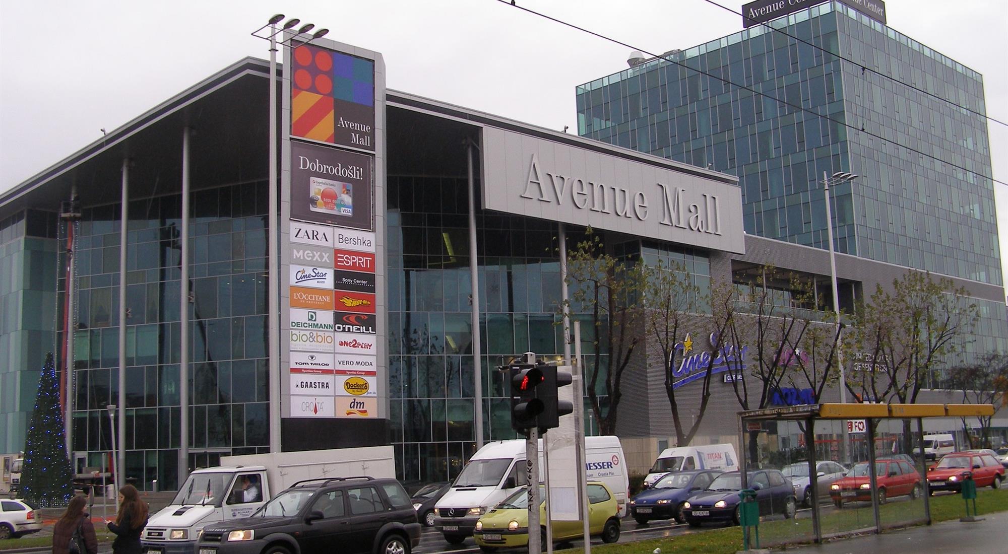 https://alukoenigstahl.mk/wp-content/uploads/2020/09/2009-10-Avenue-Mall-Zagreb-8.jpg